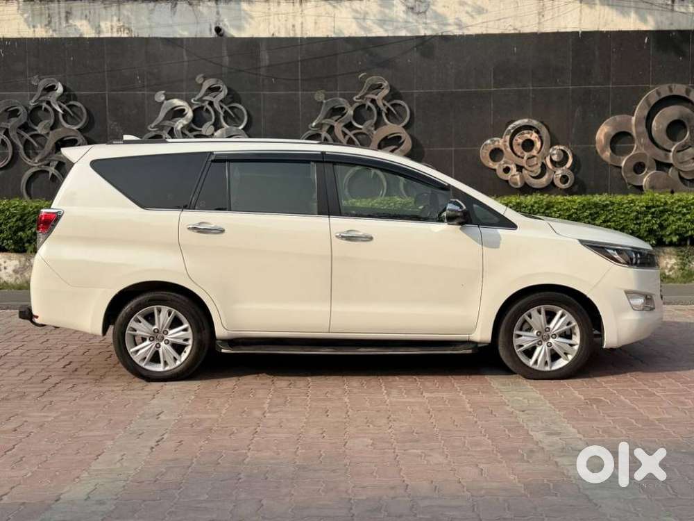 Toyota Innova Crysta 2.4 Zx Mt, 2019, Diesel