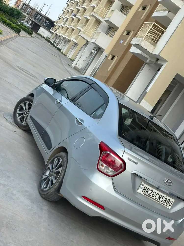 Showroom Condition Hyundai Xcent 2015 Petrol