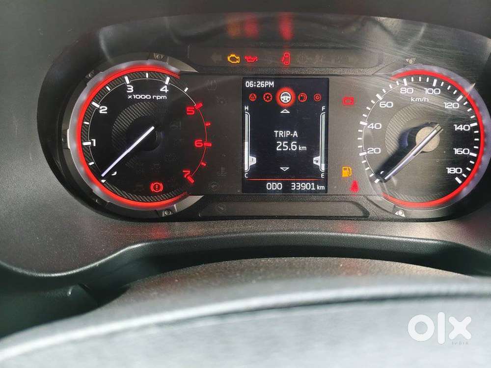 Mahindra Thar Lx Convertible Top Diesel Mt 4wd, 2022, Diesel
