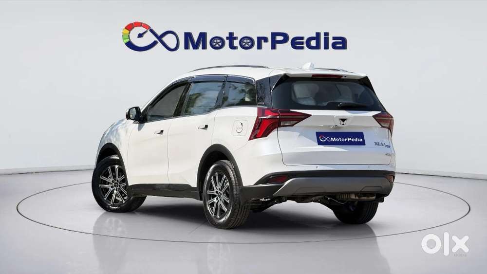 Mahindra Xuv700 2.0 Ax 7 Petrol At Luxury Pack Str, 2025, Petrol