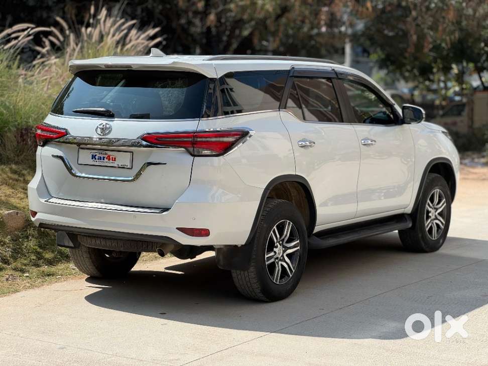 Toyota Fortuner [2021-ongoing] 2.8 2wd Diesel At, 2022, Diesel