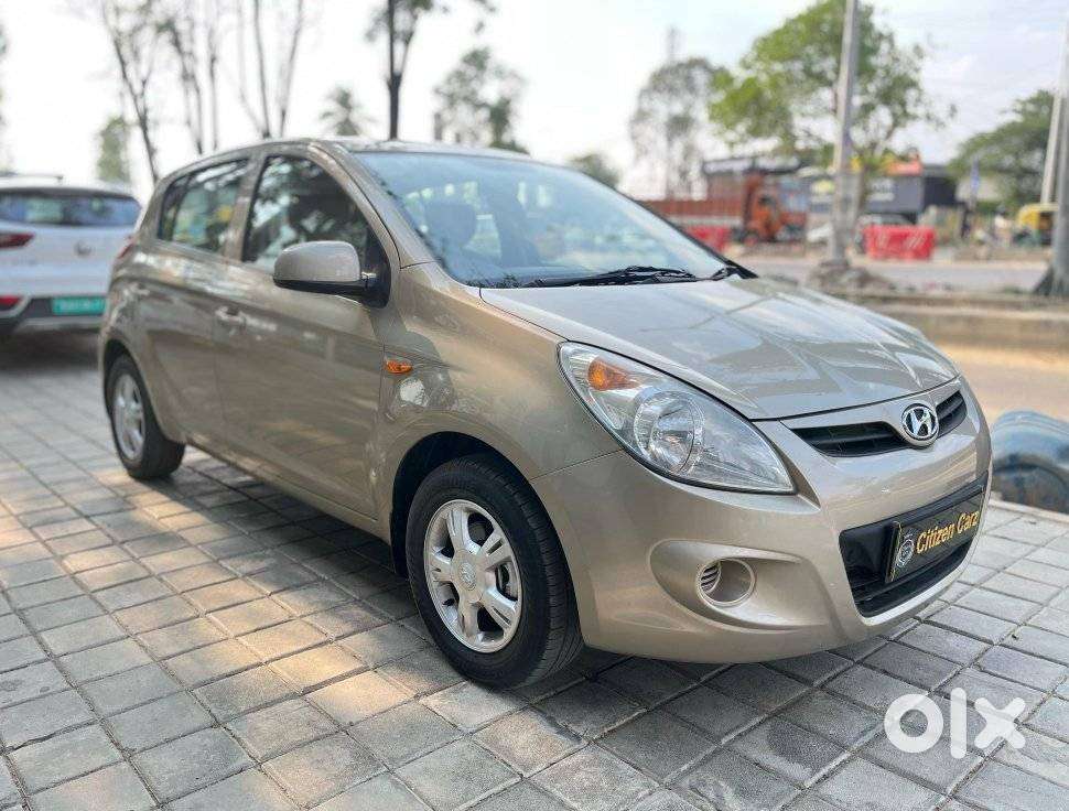 Hyundai I20 Magna 1.2 Mt, 2010, Petrol