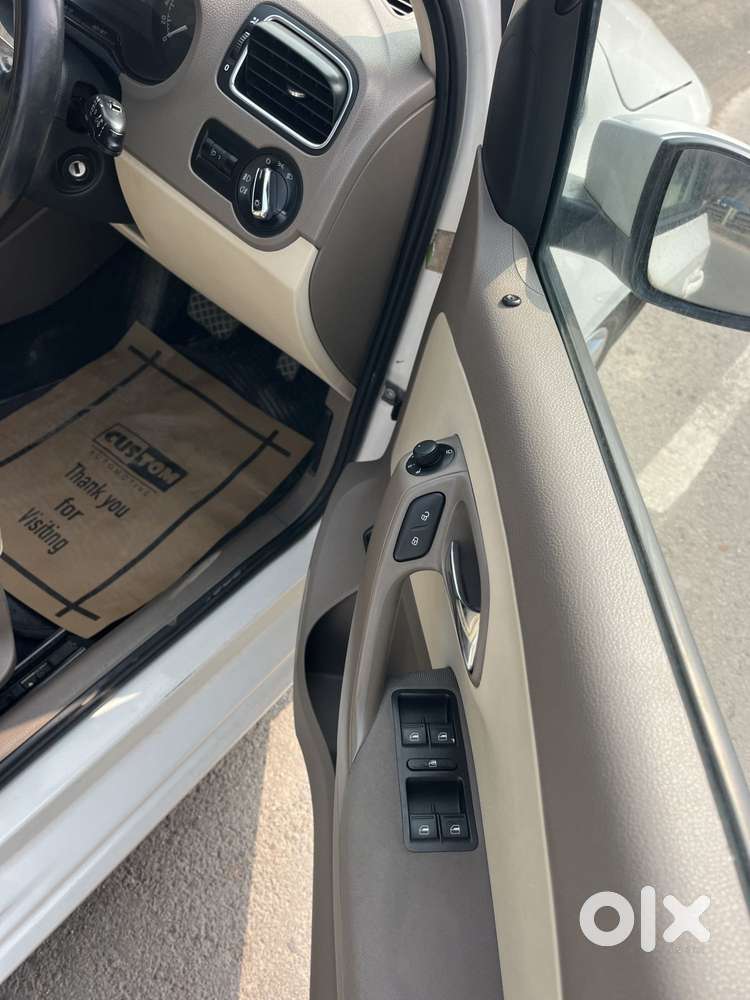 Skoda Rapid 1.6 Mpi At Style, 2016, Petrol