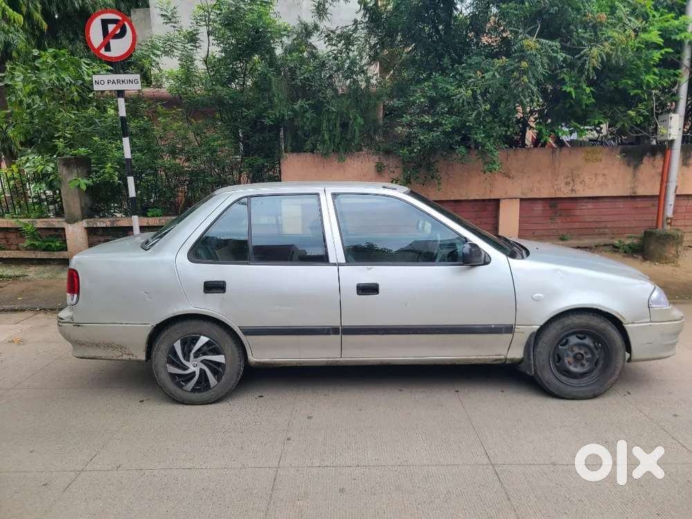 Maruti Suzuki Esteem Vxi 2005