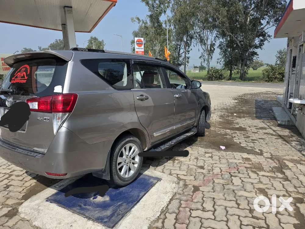 Toyota Innova Crysta