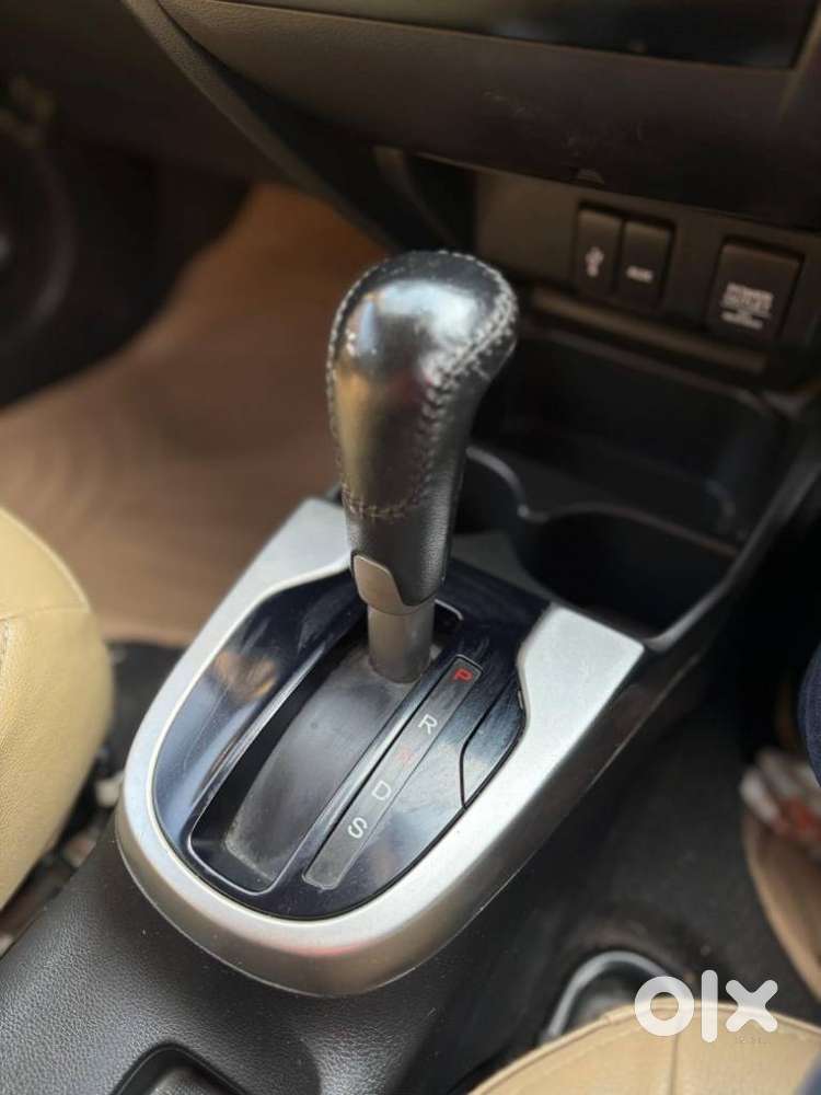 Honda Jazz V Cvt, 2017, Petrol