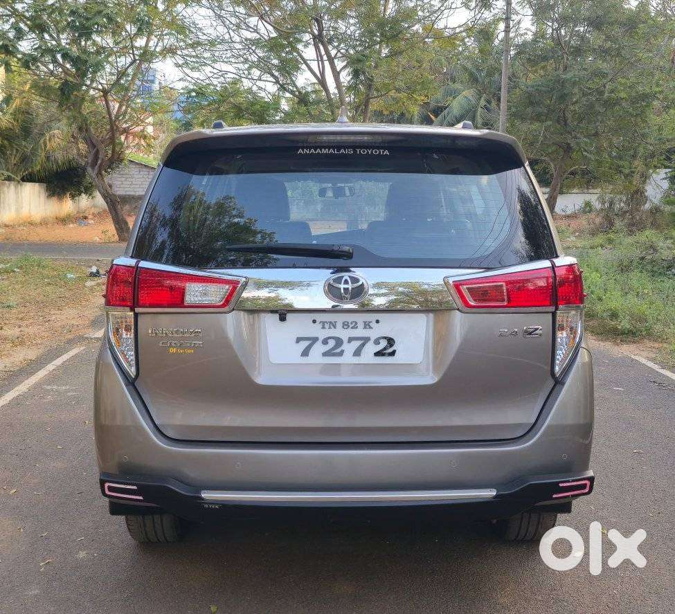 Toyota Innova Crysta