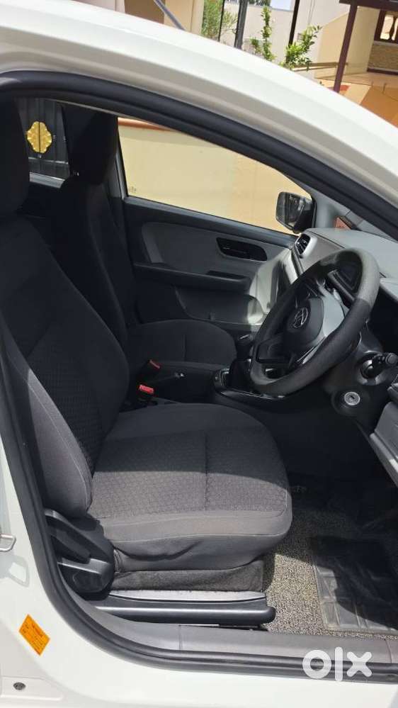 Tata Altroz 1.2 Xe, 2021, Petrol