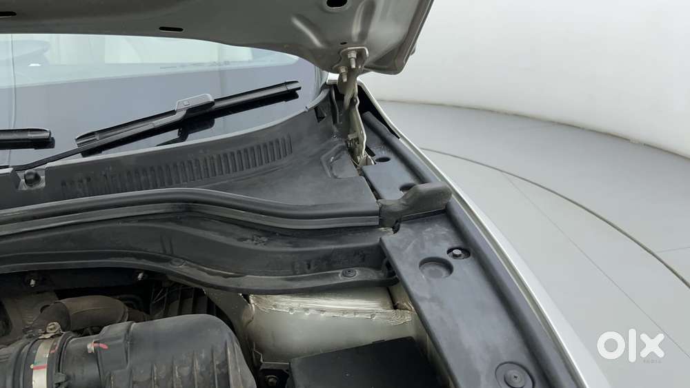 Mahindra Xuv700 2.0 Ax 7 Petrol At Luxury Pack Str, 2021, Petrol