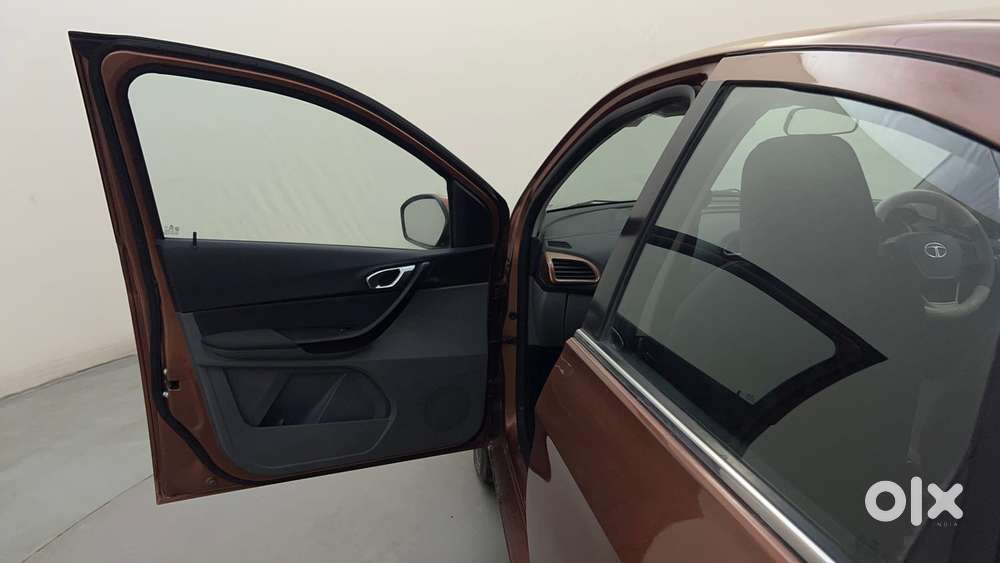 Tata Tigor 1.2 Revotron Xz Option, 2017, Petrol