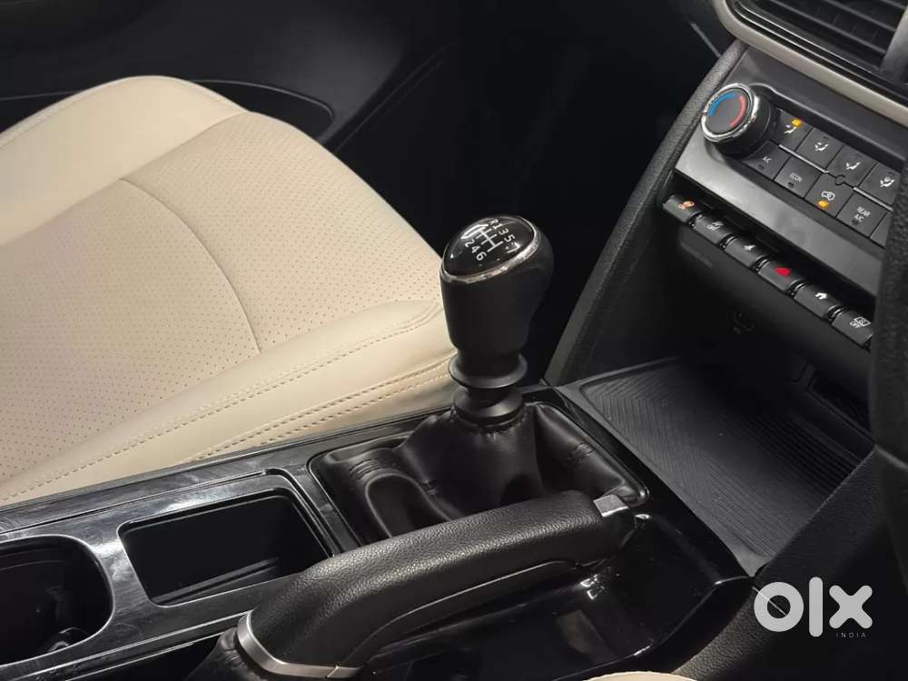 Mahindra Xuv700 2.2 Ax 5 Diesel Mt 7 Str, 2022, Diesel