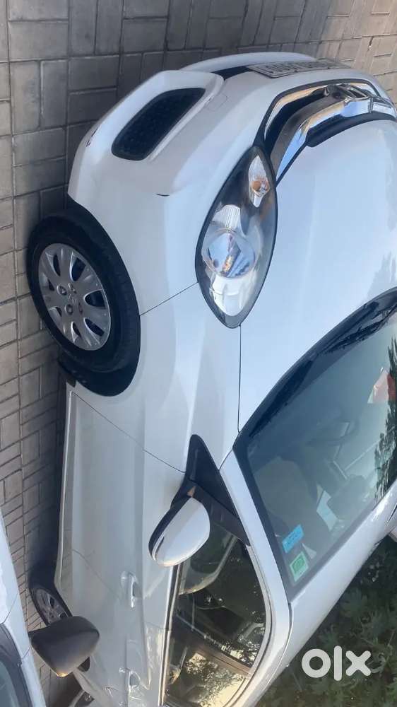 Honda Amaze 2016 Petrol Well Maintained