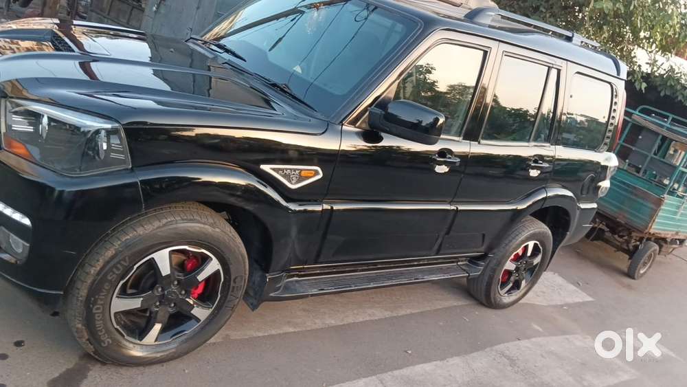 Mahindra Scorpio Classic Diesel 115000 Km Driven