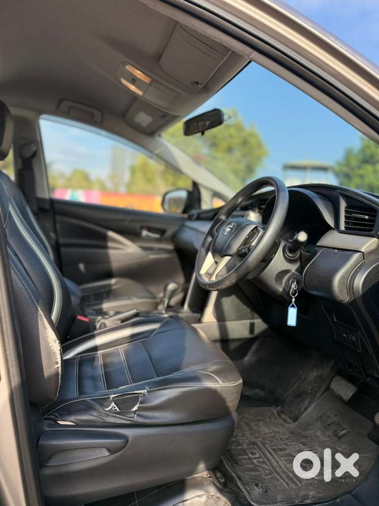 Toyota Innova Crysta 2.8 Gx At 8s, 2017, Diesel