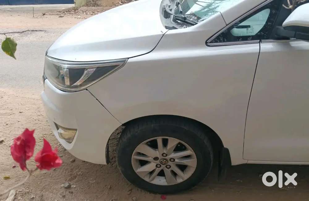 Toyota Innova Crysta 2017