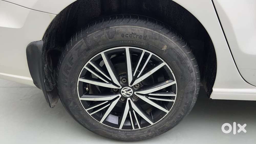 Volkswagen Vento 1.6 Highline, 2017, Petrol