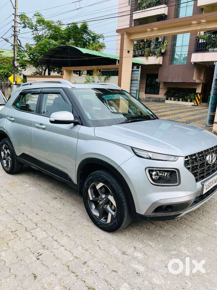 Hyundai Venue 1.2 S Plus, 2022, Petrol