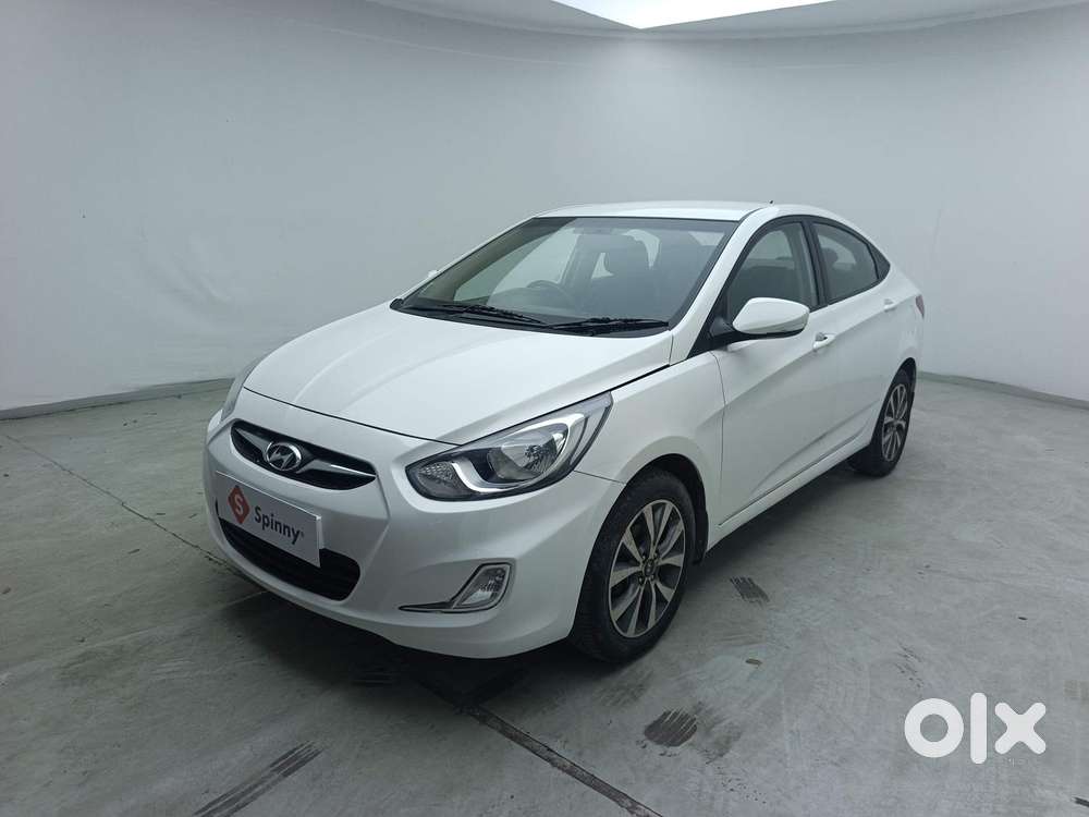 Hyundai Verna Fluidic 1.6 Vtvt Sx, 2013, Petrol