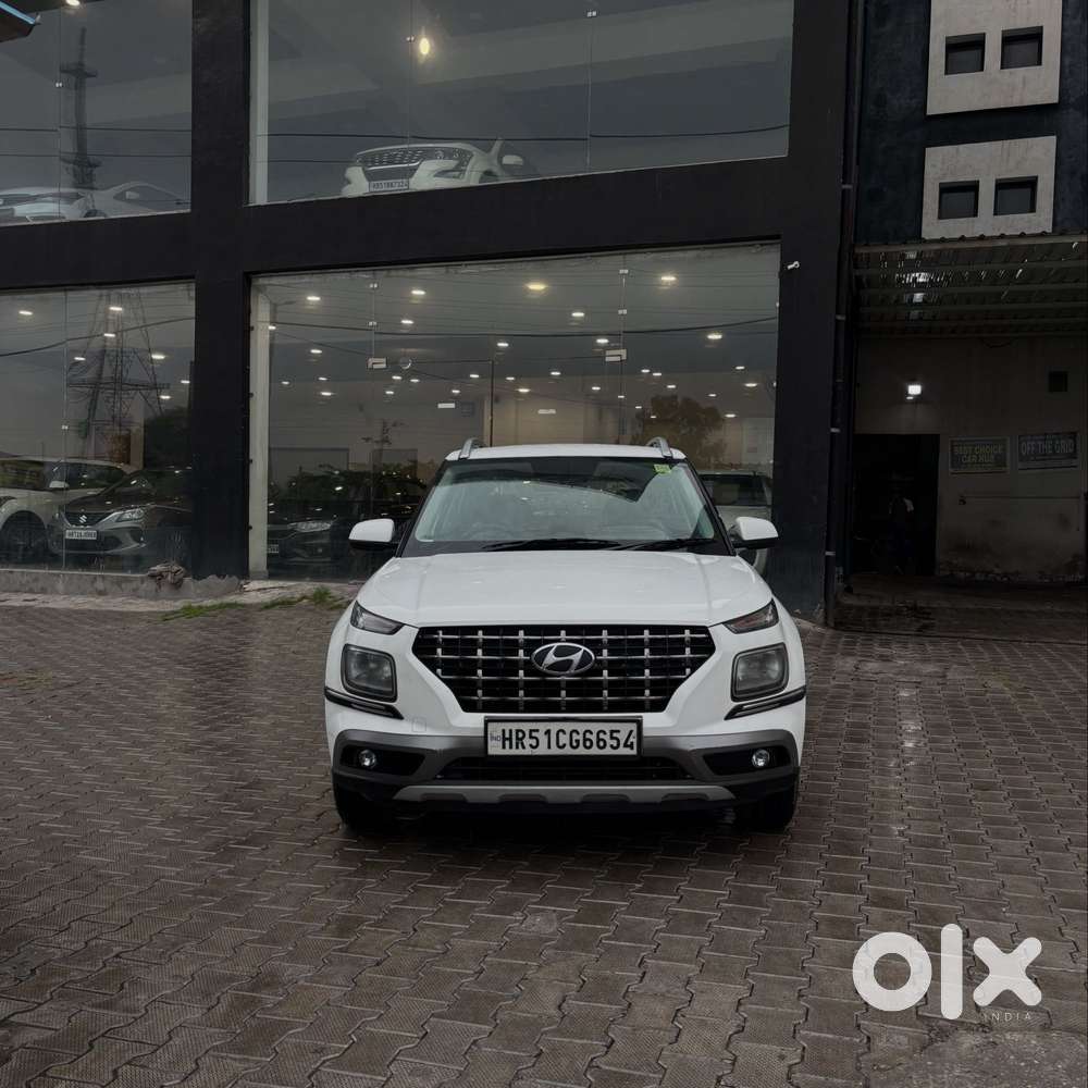 Hyundai Venue S 1.2 Petrol, 2022, Petrol
