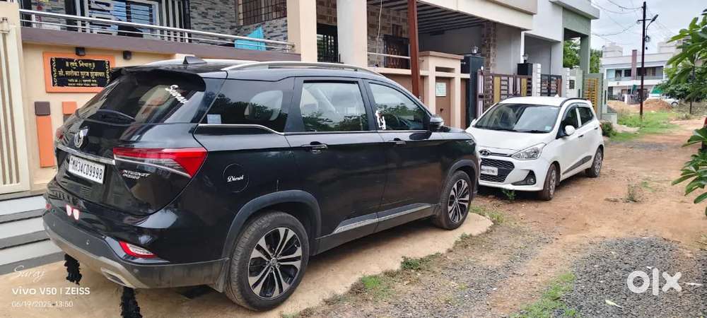 Mg Hector Plus 2023 Diesel 72000 Km Driven 6 Seater