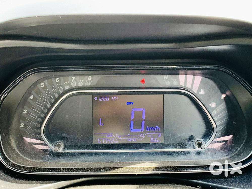 Tata Nexon 1.2 Revotron Xza Plus, 2022, Cng & Hybrids