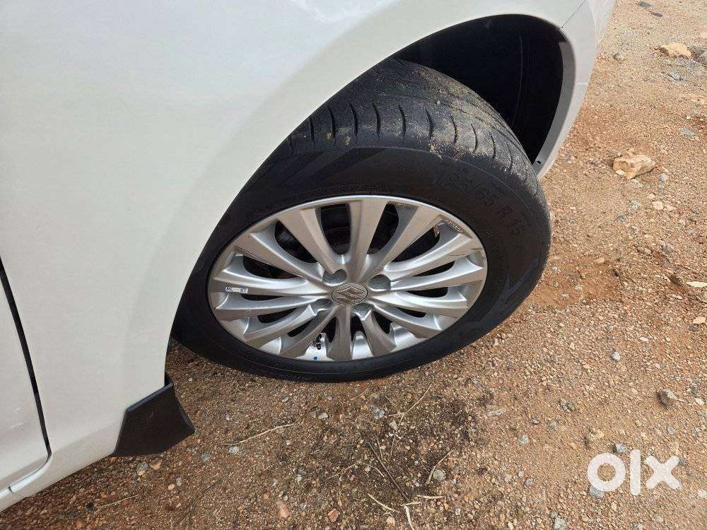 Maruti Suzuki Swift Dzire Vdi Optional, 2016, Diesel