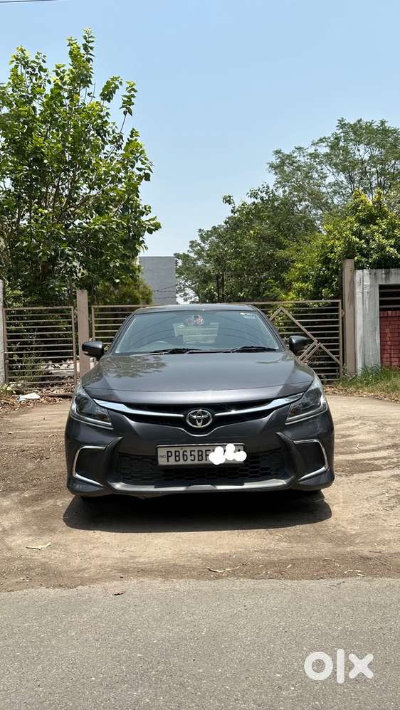 Toyota Glanza Petrol 2023 22000km Driven Fully Loaded