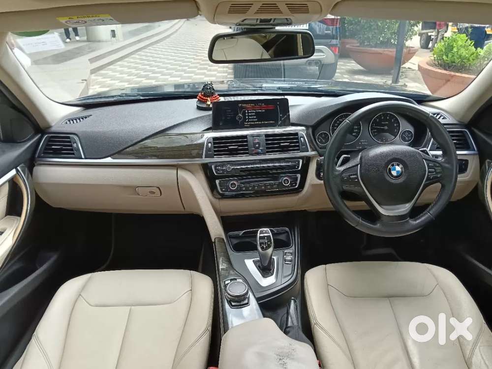 Bmw 3 Series 2.0 320i Luxury Line, 2016, Petrol