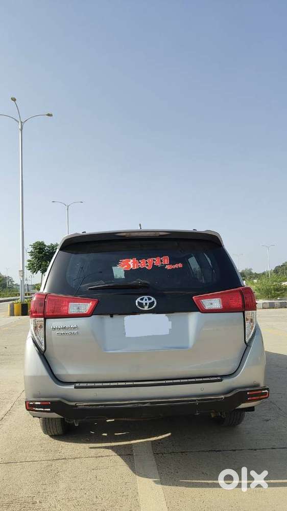 Toyota Innova Crysta [2020-ongoing] 2.7 Gx Mt 8 Str, 2024, Diesel