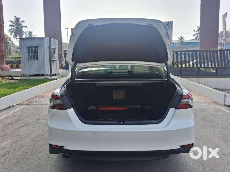 Toyota Camry 2.5 Hybrid, 2024, Petrol