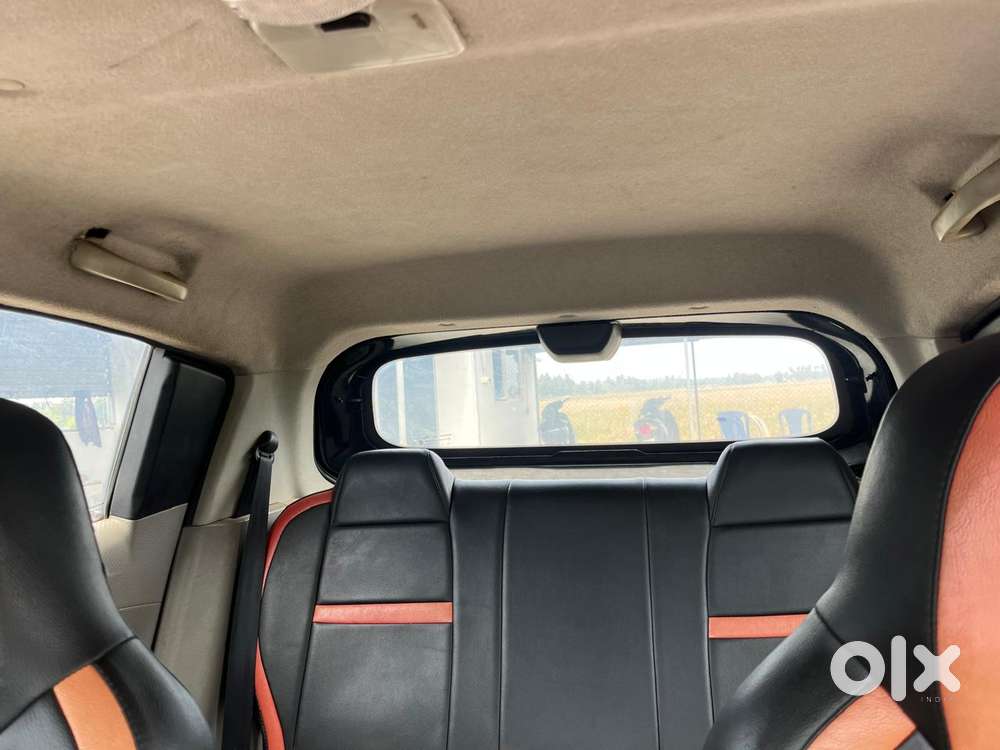 Mahindra Tuv 300 T6, 2016, Diesel