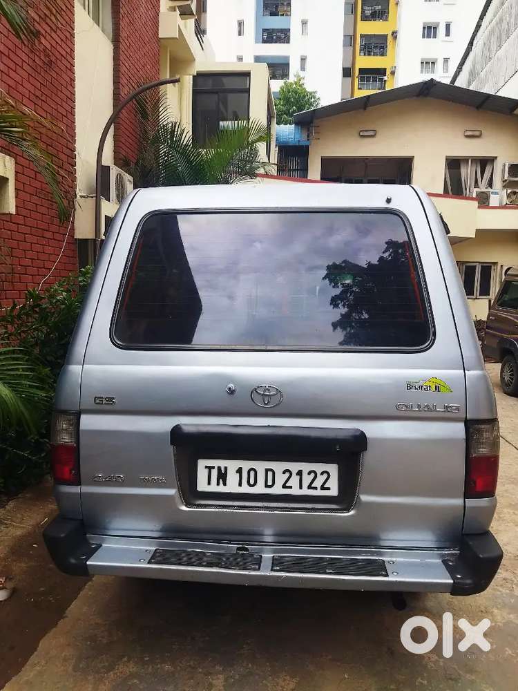 Toyota Qualis 2001