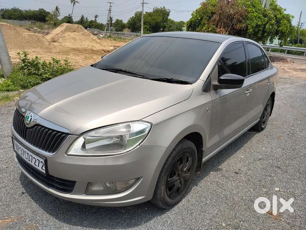 Skoda Rapid Elegance 2015