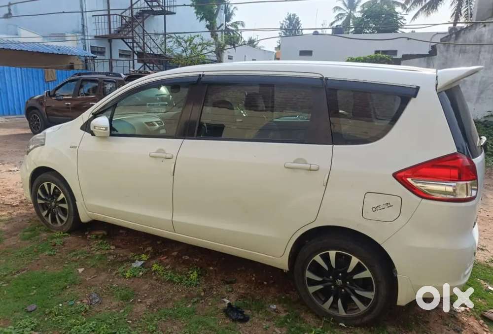 Maruti Suzuki Ertiga 2013 Diesel 180000 Km Driven