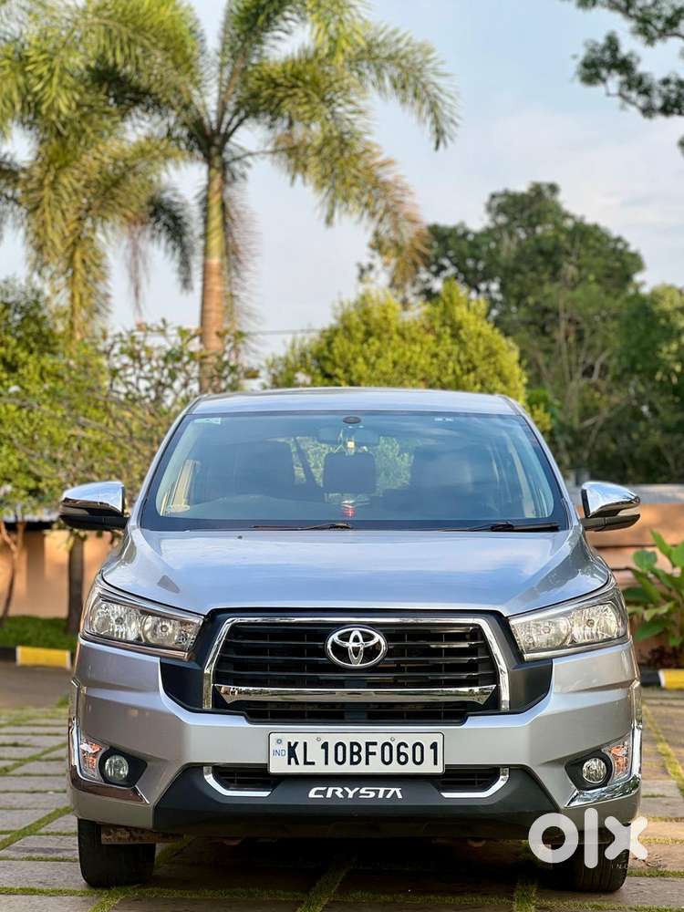 Toyota Innova Crysta 2.4 G Mt 7 Str, 2016, Diesel