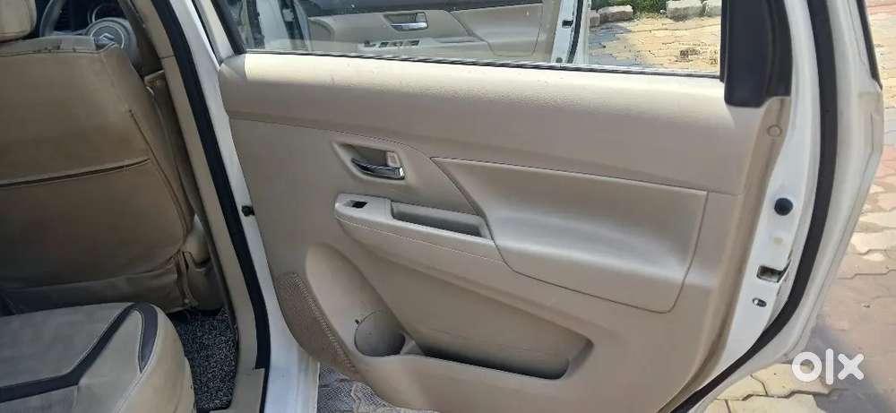 Maruti Suzuki Ertiga 2023 Cng & Hybrids 52000 Km Driven