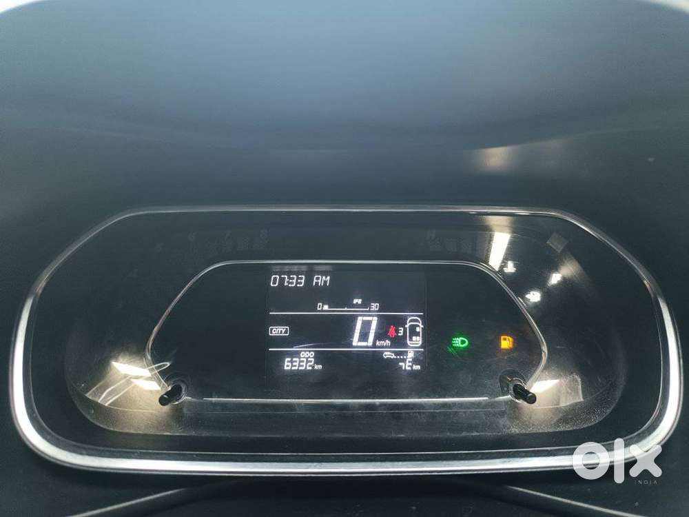 Tata Nexon Smart 1.2 Revotron Petrol 5 Mt, 2025, Petrol