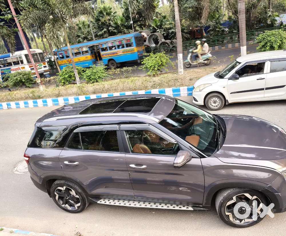 Only 31000 Kms(with Records)diesel Automatic Alkazar