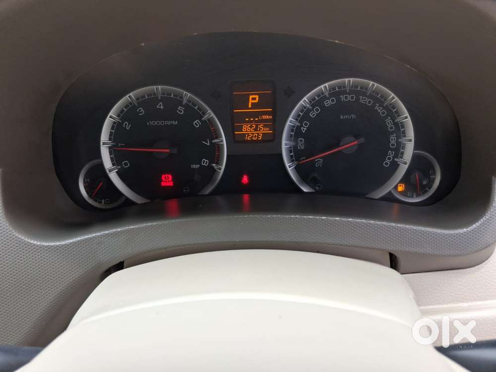 Maruti Suzuki Ertiga Vxi At Petrol, 2017, Petrol