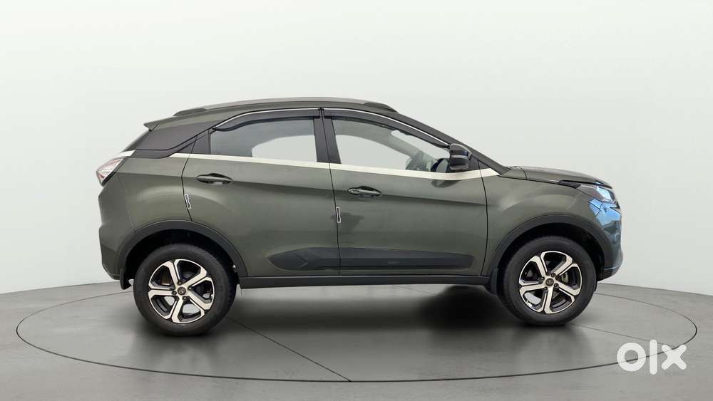 Tata Nexon 1.2 Revotron Xza Plus, 2022, Petrol