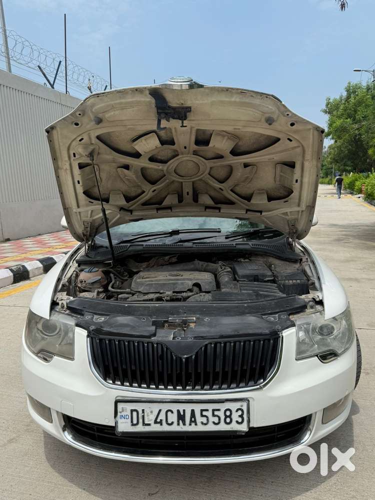 Skoda Superb 1.8 Ambiente Tsi At, 2011, Petrol