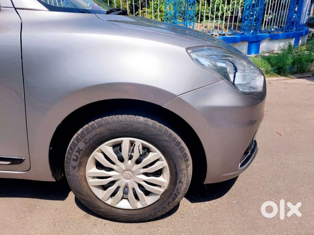 Maruti Suzuki Dzire 1.2 Vxi, 2022, Petrol