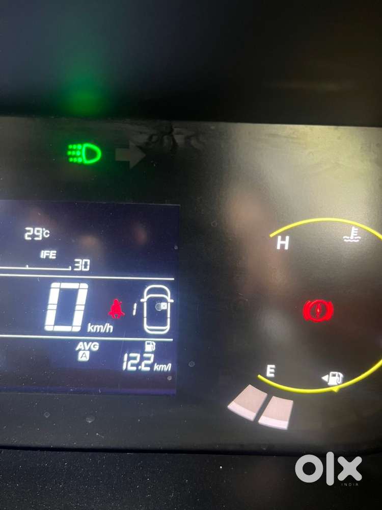 Tata Nexon Smart Plus Amt (2024) – Petrol  Excellent Condition