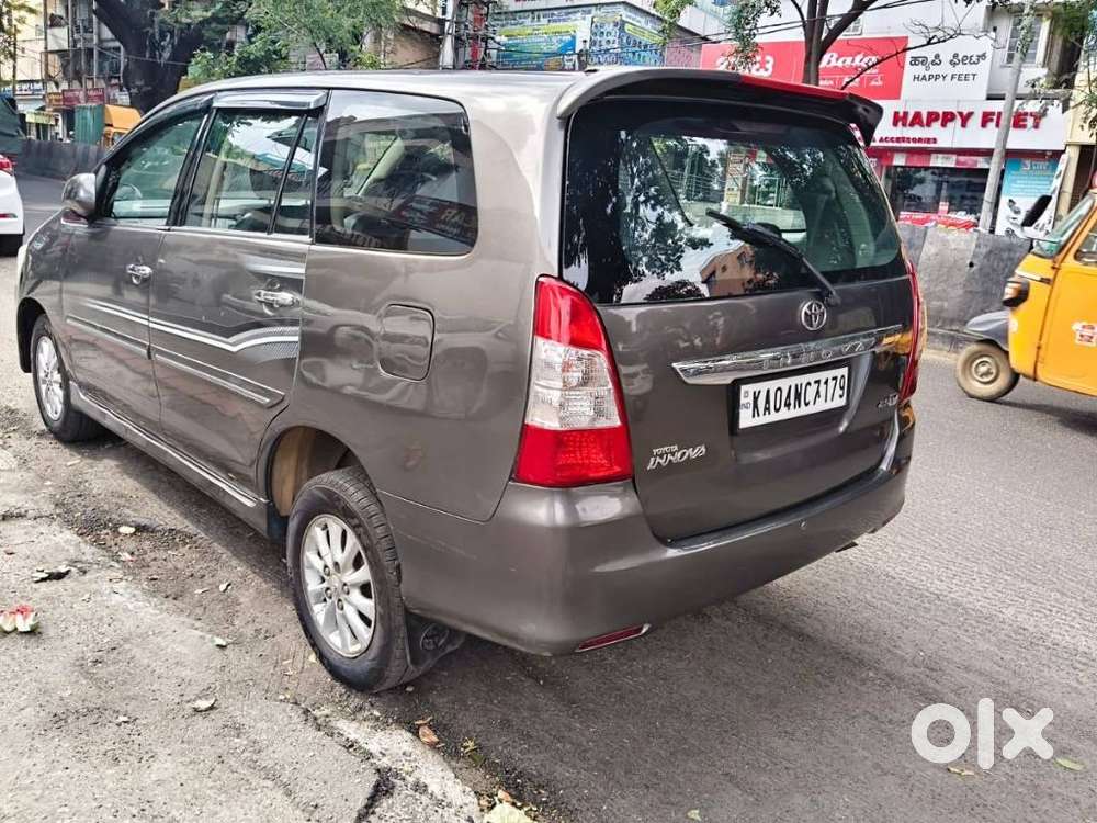 Toyota Innova 2.5 Vx (diesel) 8 Seater, 2012, Diesel