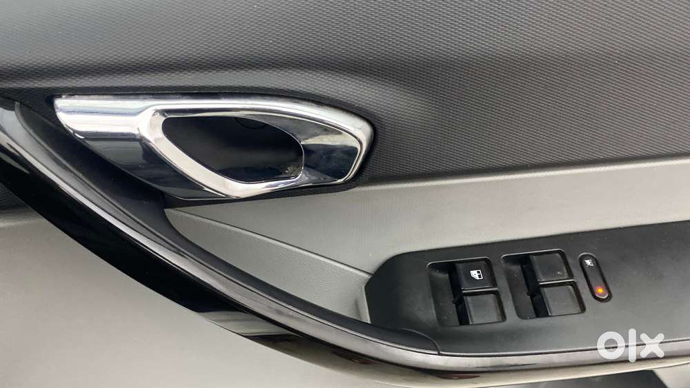 Tata Tiago Xza Plus, 2020, Petrol
