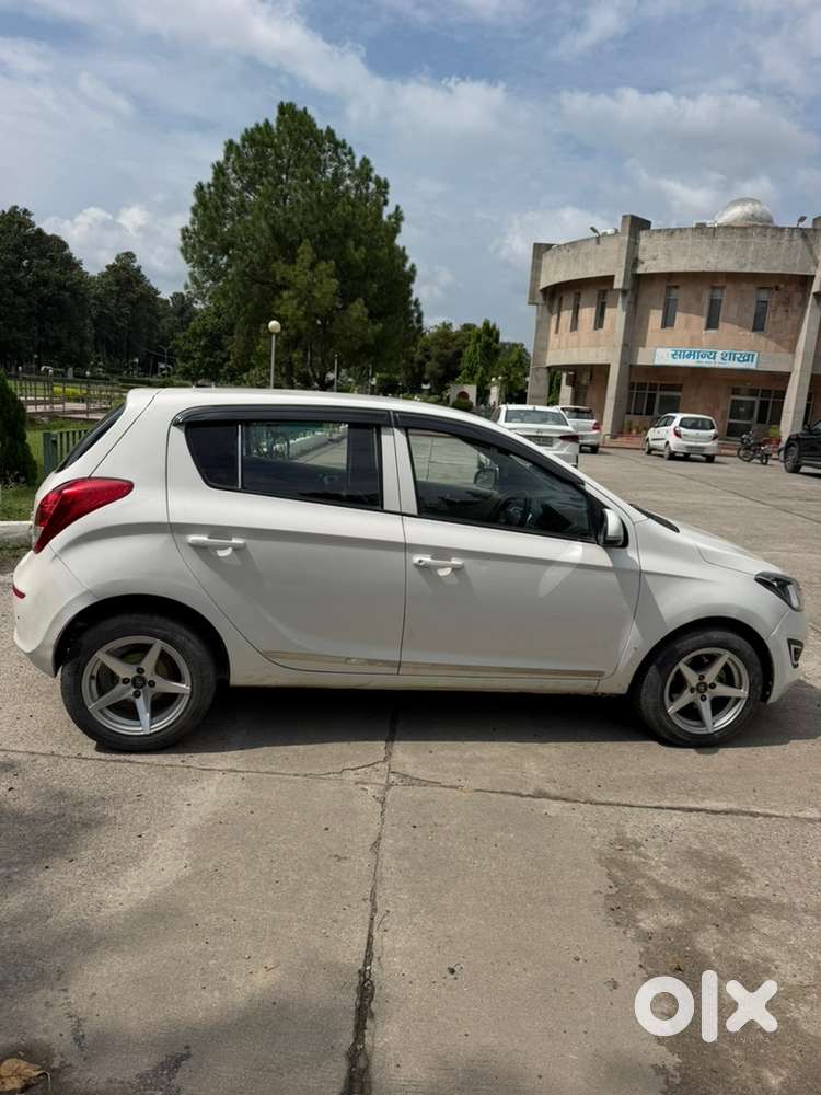 Hyundai I20 Diesel Manual 2012