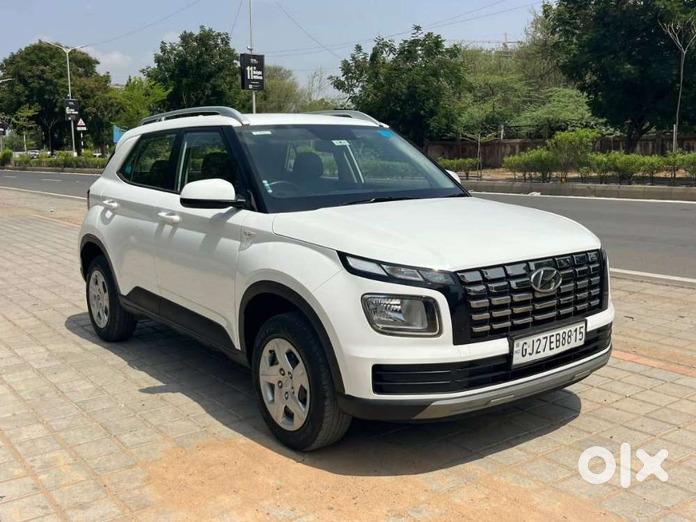 Hyundai Venue S 1.2 Petrol, 2023, Petrol