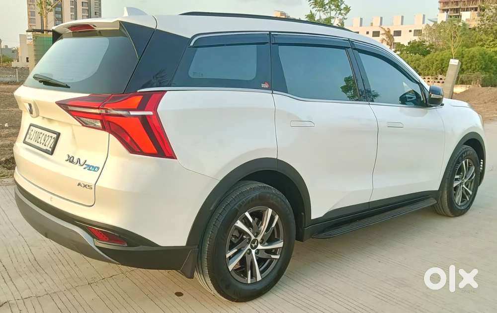 Mahindra Xuv700 2.2 Ax 5 Diesel At 7 Str, 2025, Diesel
