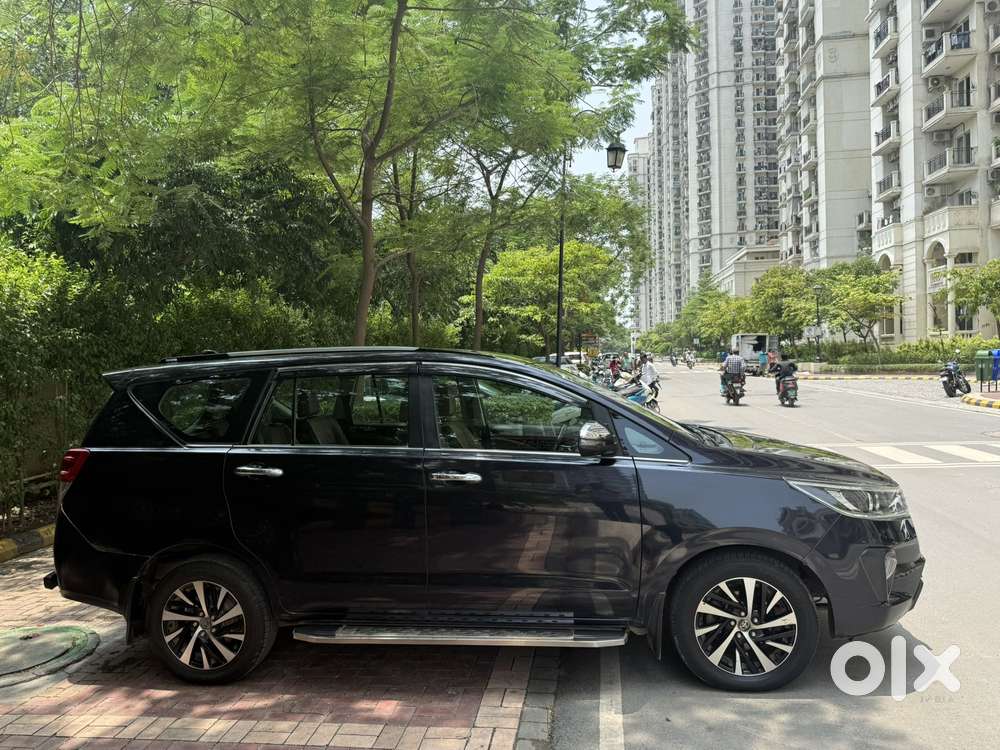 Toyota Innova Crysta 2.4 Z 7 Str, 2022, Diesel