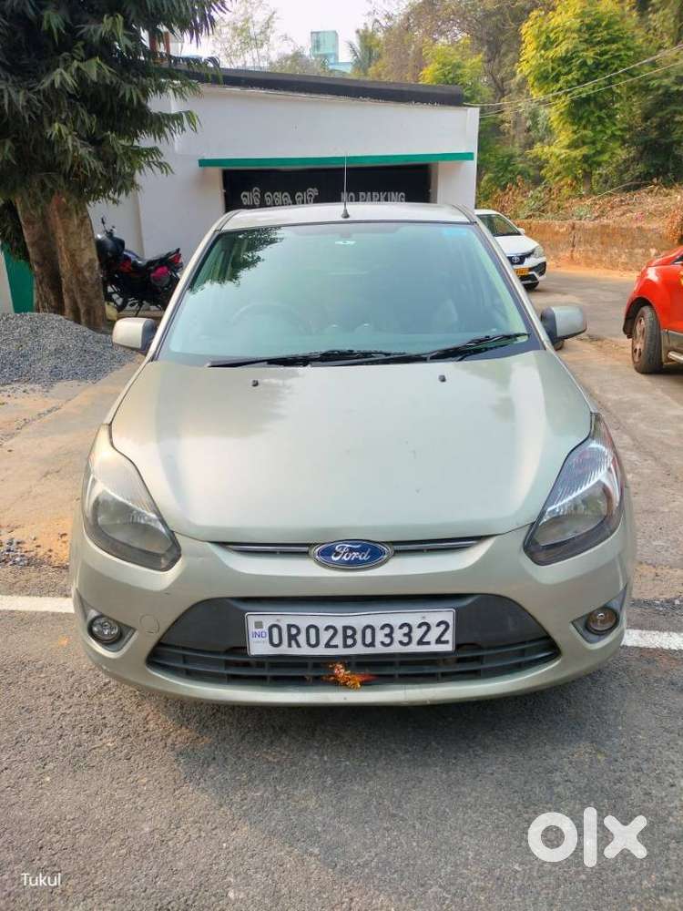 Ford Figo 1.2p Titanium Opt Mt, 2011, Petrol